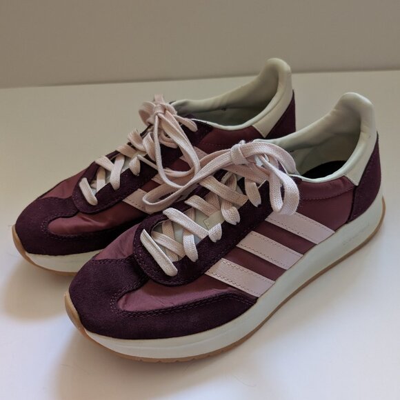 adidas Shoes - NEW w/out box ADIDAS Women's Run 70s 2.0 Retro Sneaker Size 7.5